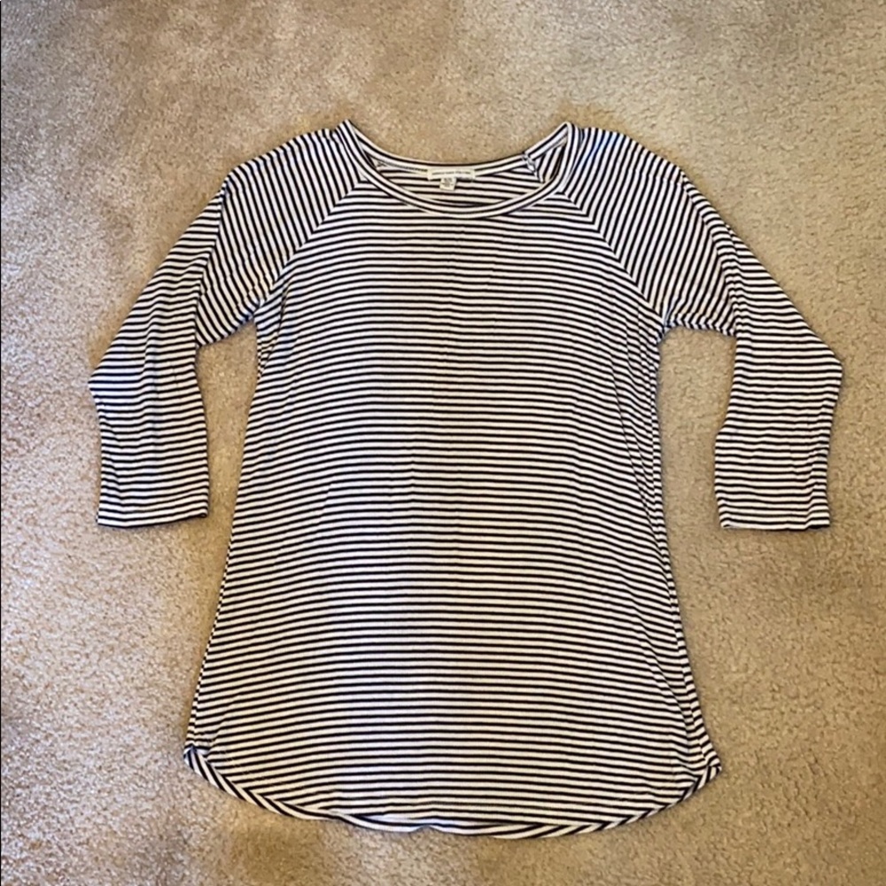 AE three quarter length sleeve top